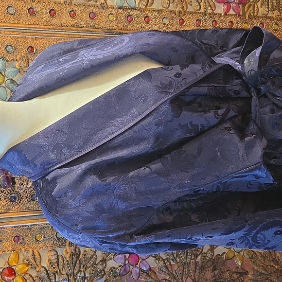 Victoria's Secret Blue Satin Jaquard Robe with Shawl Collar - Picture 2 of 10